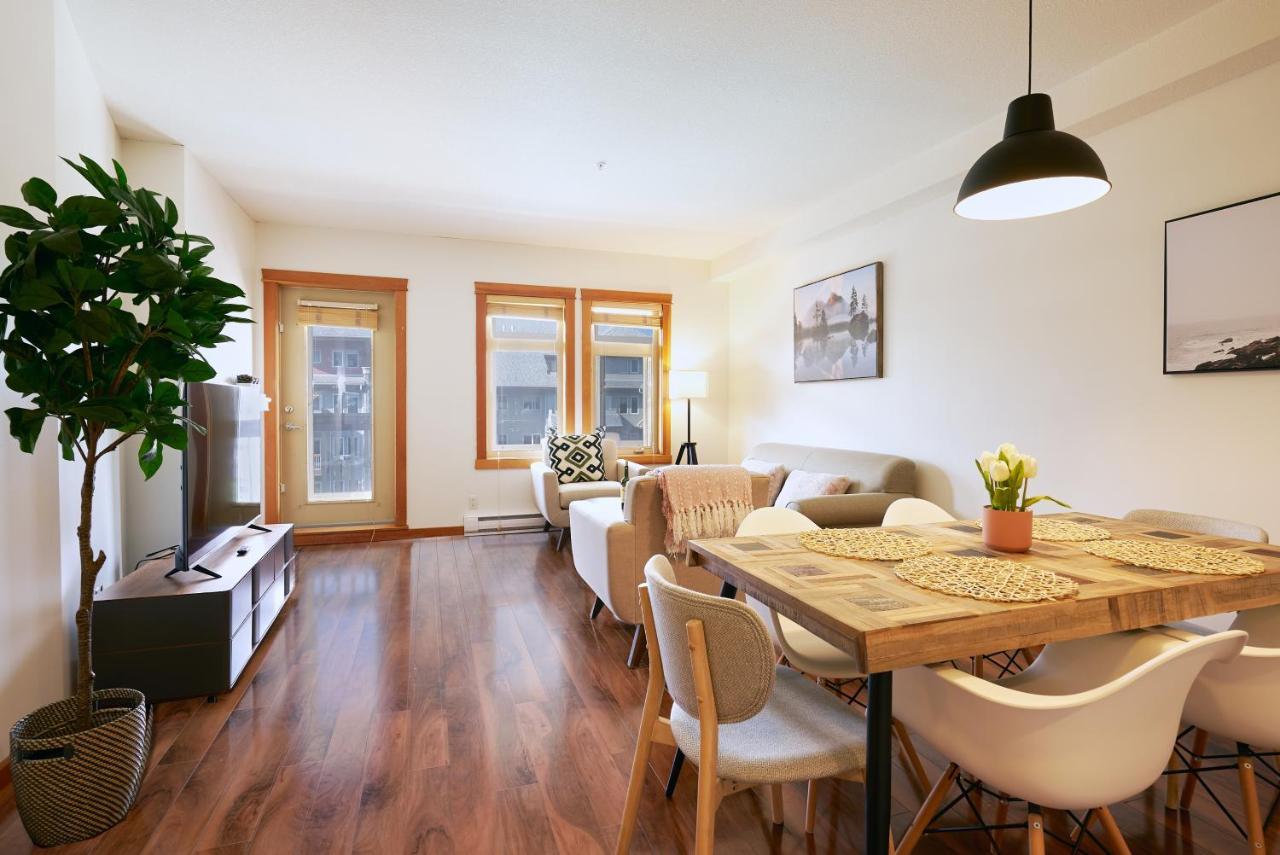 Mtn View Escape With King Size Bed With Outdoor Pool - Banff Pass Included! Apartment Canmore Ngoại thất bức ảnh
