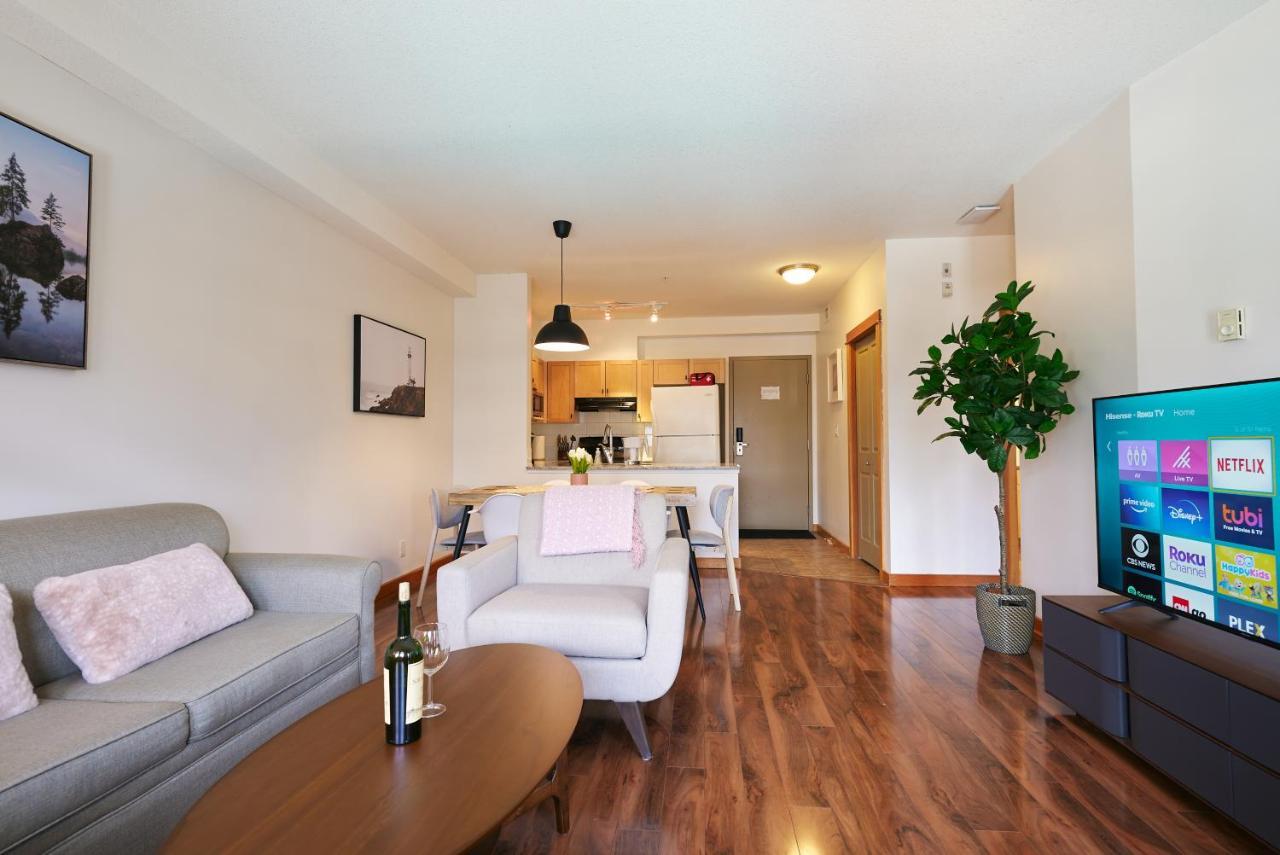 Mtn View Escape With King Size Bed With Outdoor Pool - Banff Pass Included! Apartment Canmore Ngoại thất bức ảnh