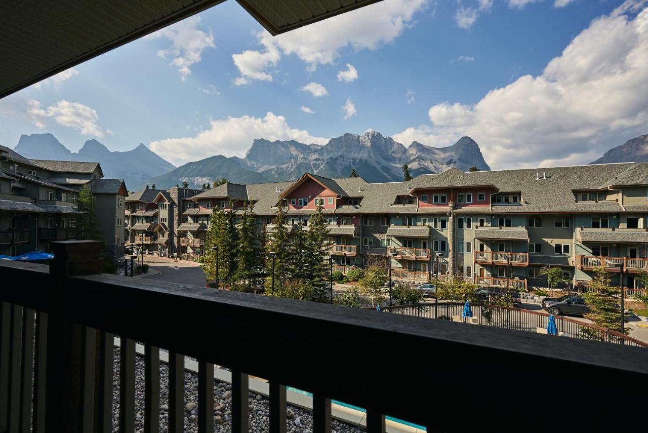 Mtn View Escape With King Size Bed With Outdoor Pool - Banff Pass Included! Apartment Canmore Ngoại thất bức ảnh